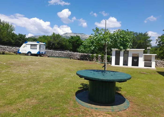 Camping Dolovi