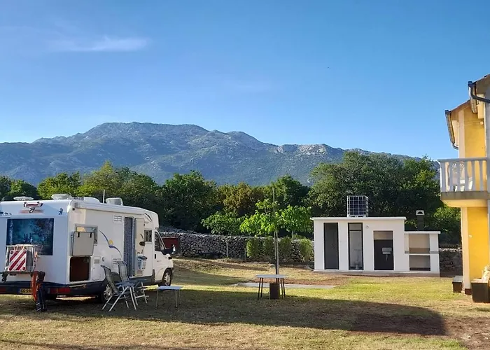 Camping Dolovi